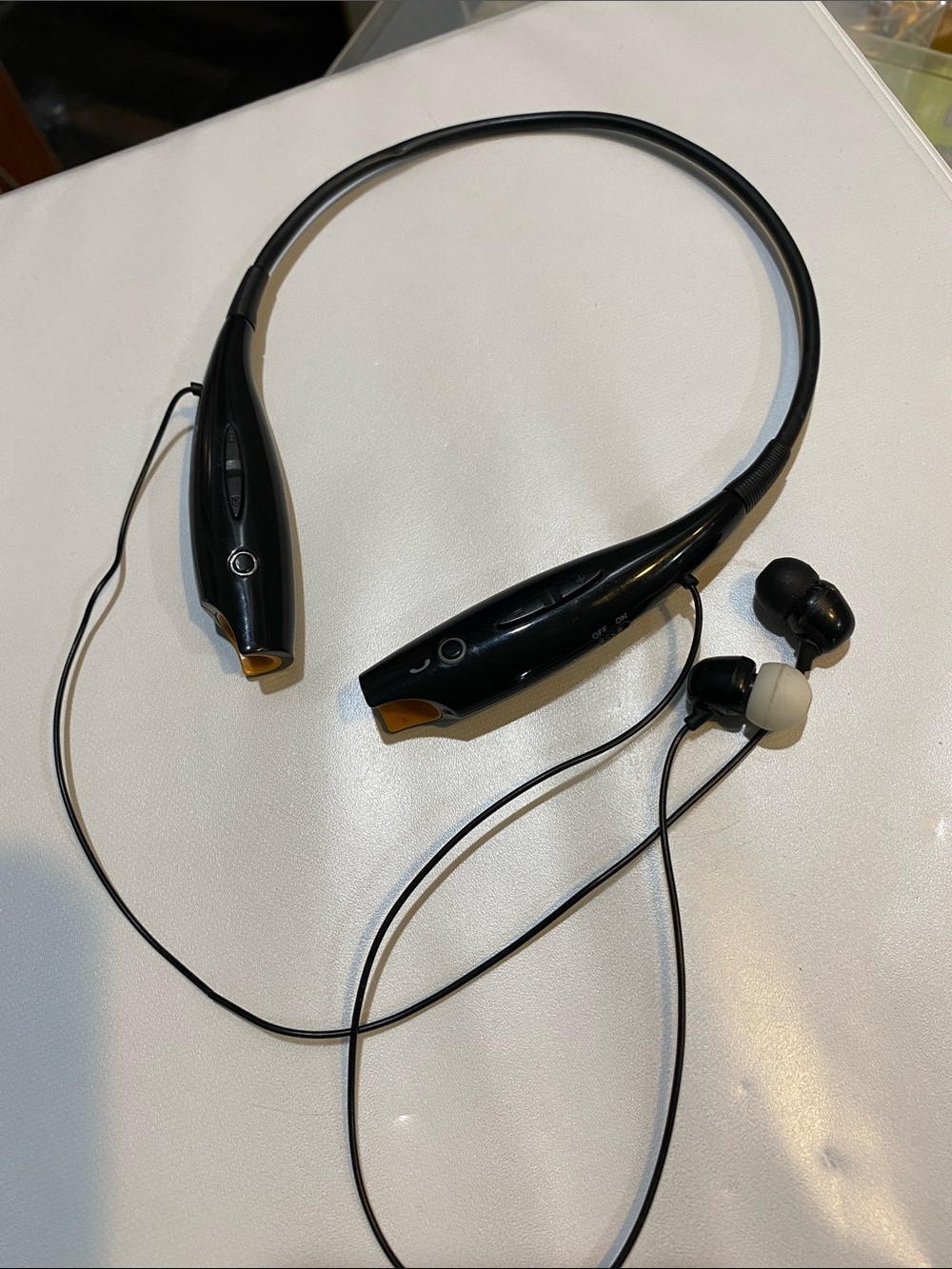 Wireless Neckband Earbuds - Black